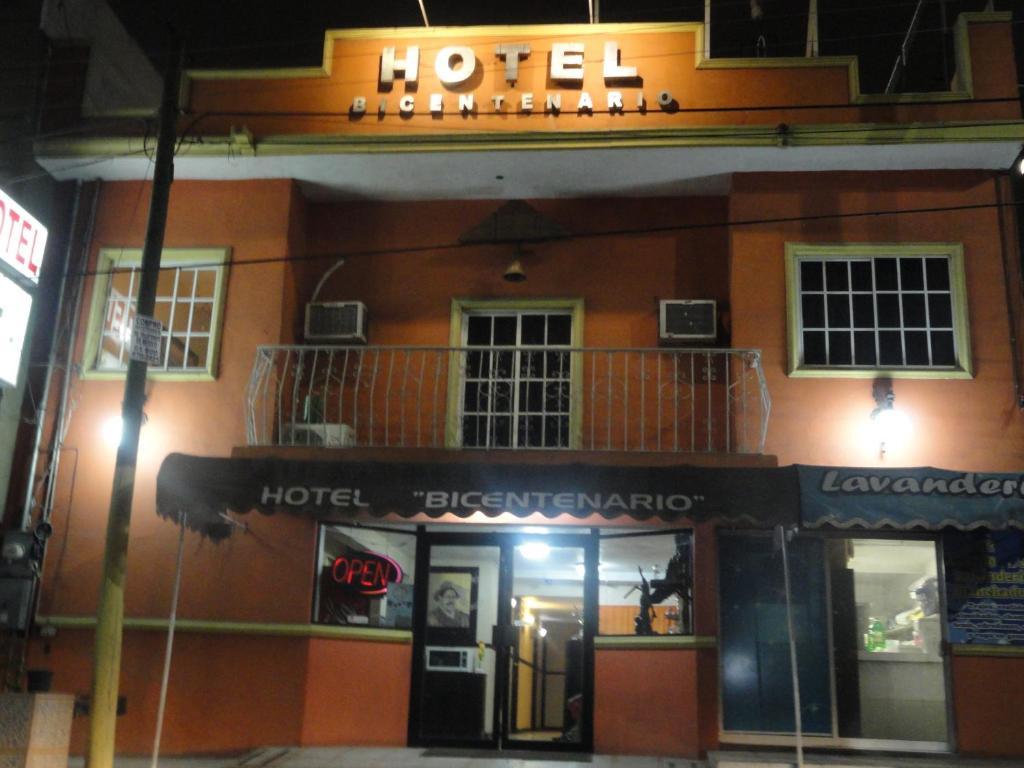 تامبيكو Oyo Hotel Bicentenario المظهر الخارجي الصورة