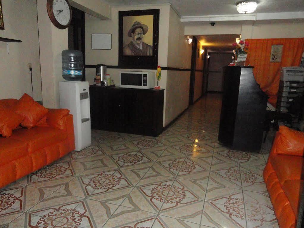 تامبيكو Oyo Hotel Bicentenario المظهر الخارجي الصورة
